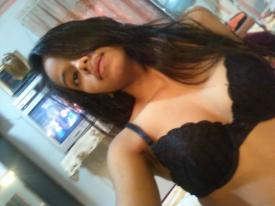 Sexy babe in bra