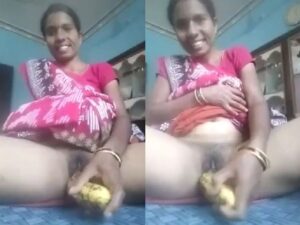 Telugu housewife masturbating pussy