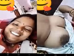 Desi Bhabhi Shows Big Boobs And Pussy Viral