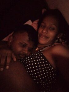 Srilankan girl smooching and nude pic and