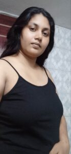 milk tanker Bengali bhabhi topless for
