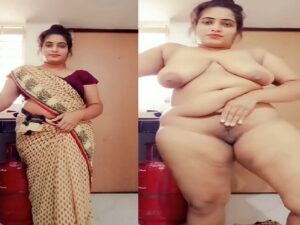 big boobs wife stripping her saree and