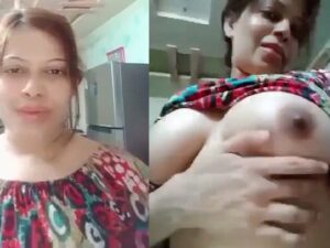 mature Pakistani MILF showing private body