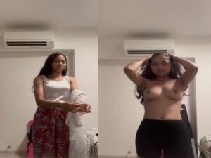 first time nude boobs show of Indian cute