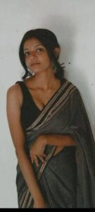 Indian saree college girl revealed big round