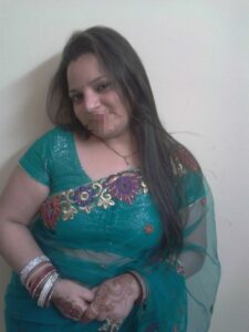 wife removing saree and riding dick of