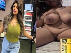 huge boobs biker girl fingering video call viral