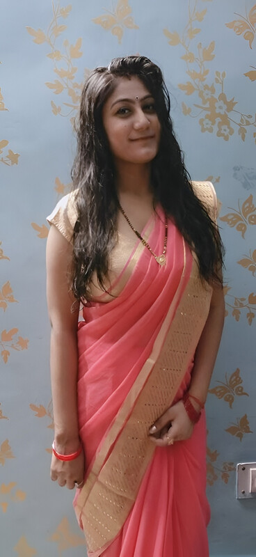 English teacher showing mango boobs in bra and