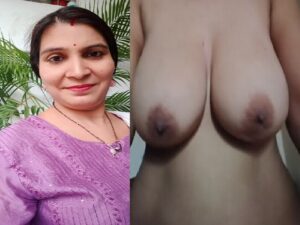 Indian tanker MILF nude sex riding friend