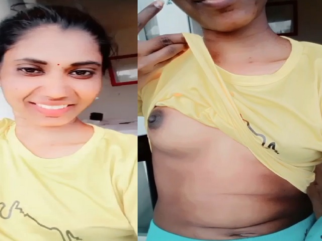 Tamil girl small boob showing to her best