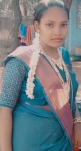 homely Tamil wife naked posing before pervert