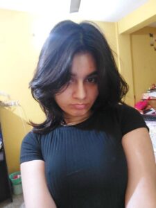 slim girlfriend posing naked at home and