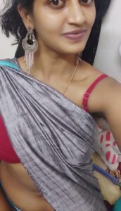 boobs show in saree sleeve moved by hot Indian