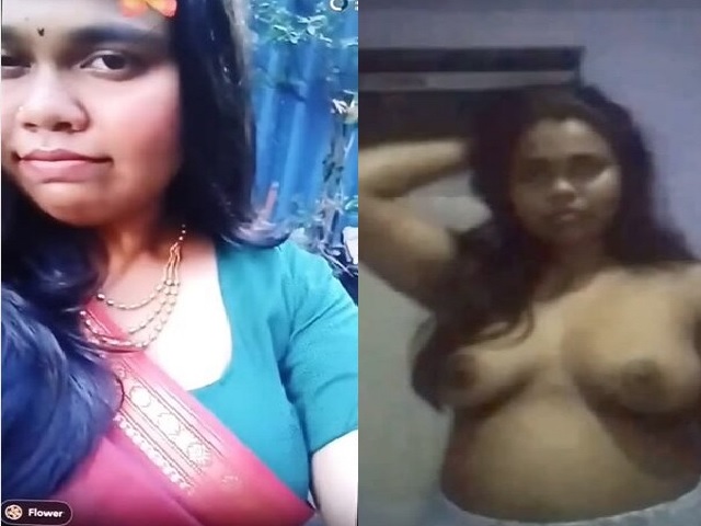 chubby Tamil girl boobs showing selfie viral