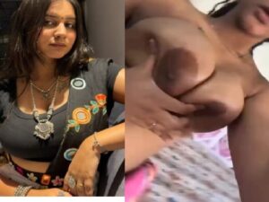 huge boobs Tamil girlfriend topless video